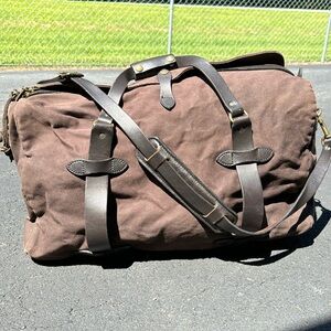 FILSON MEDIUM RUGGED TWILL DUFFLE BAG